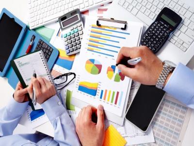 INDUCCIÓN A LA ADMINISTRACIÓN Y ECONOMÍA ISABEL ESCUDERO